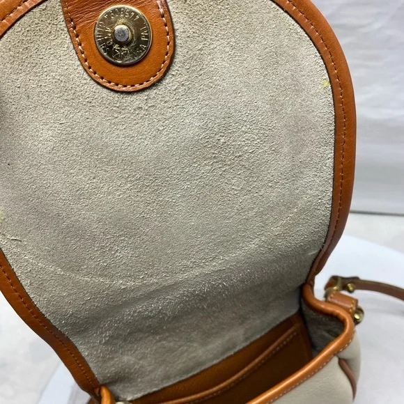 VINTAGE Dooney & Bourke Big duck Crossbody -Shoulder-BAG LEATHER WOMENS BEAUTY - Picture 14 of 16